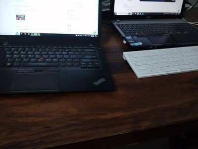 I need a person who can chat in English