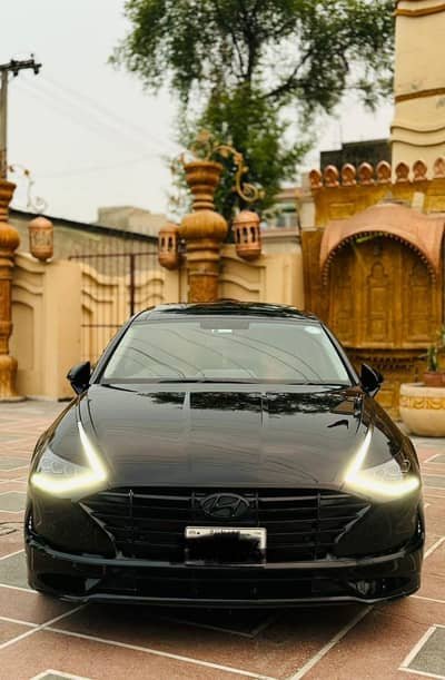 Rent a car Available for daily, weekly, monthly basis with Driver – Car Rental