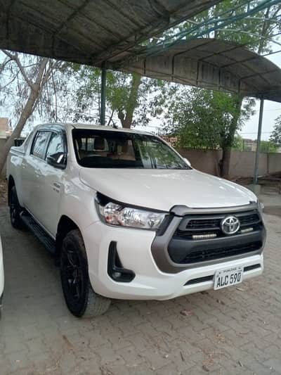 Bullet Proof Car Rental Land Cruiser V8 Fortuner Revo BMW Available – Car Rental
