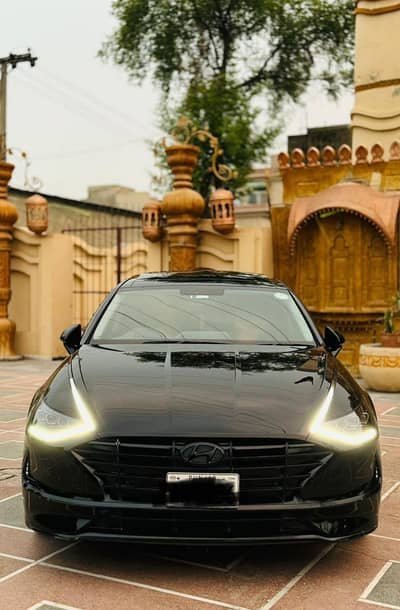 Self Rent a car service Lahore to all Pakistan | One way drop Services – Car Rental