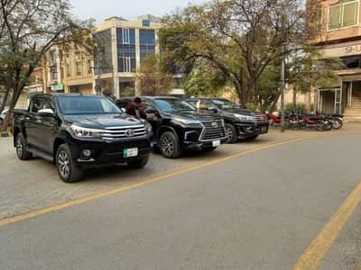 Bridal Cars /Rental Luxury cars /Mercedes /BRV/BMW In Lahore – Car Rental